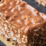 Barres croquantes au chocolat et au beurre d'arachide