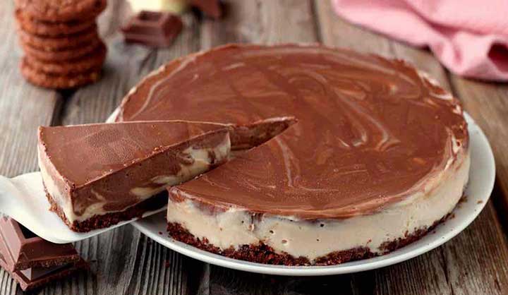 Cheesecake sans cuisson marbré aux deux chocolats