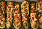 Courgettes gratinées aux crevettes et à l’ail, faibles en glucides et délicieuses