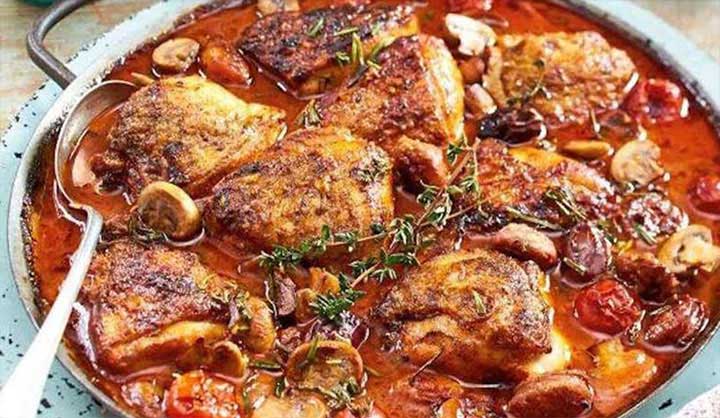 Délicieuse recette de poulet italienne, un plat toscan traditionnel