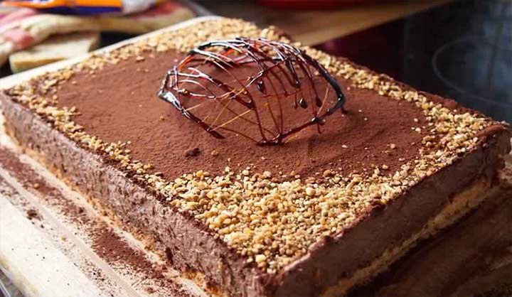 Gâteau magique au chocolat facile et délicieuse
