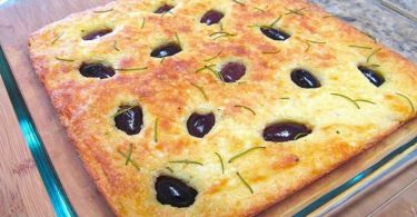 Recette de Cake semoule et olives noires